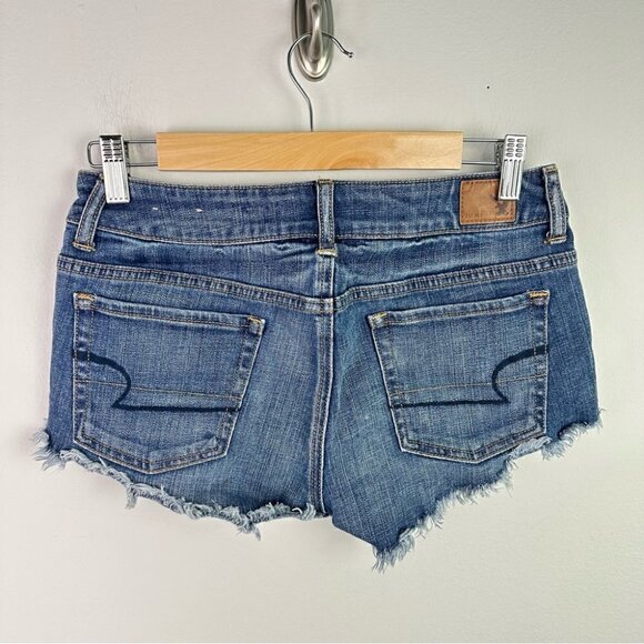 AMERICAN Eagle Stretch Floral Embroidered Jean Shorts 0 - Picture 3 of 5